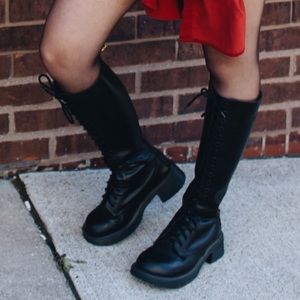 Vintage knee high doc martens!